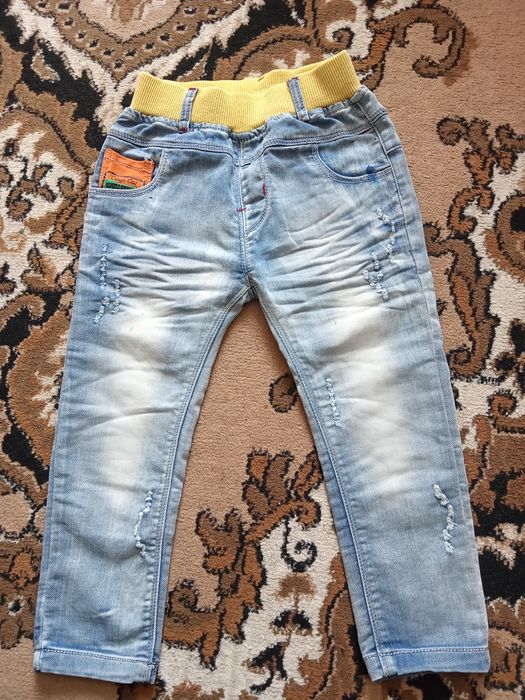 Джинсы , штаны на мальчика