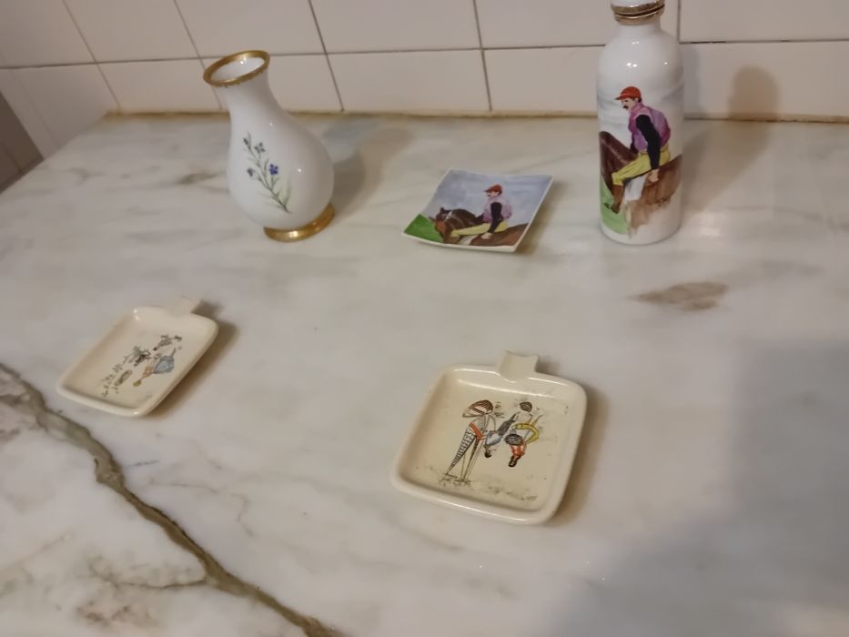 Conjunto de Peças em Loiça Antigas