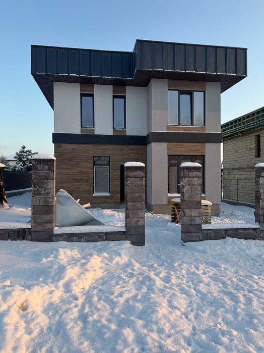 Сучасний двоповерховий будинок 170 кв.м в с.Шевченкове, 6,5 сотки