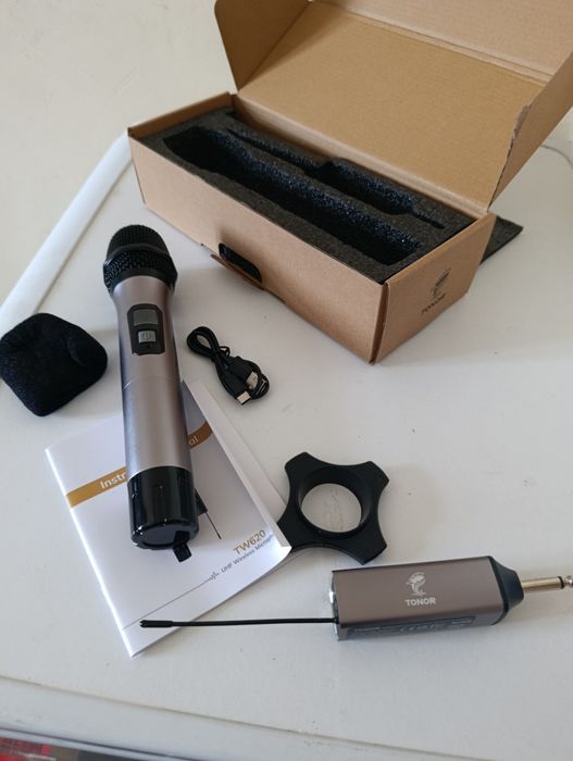 Bezprzewodowy Mikrofon UHF TONOR TW-620 – Idealny do Karaoke, Prezenta