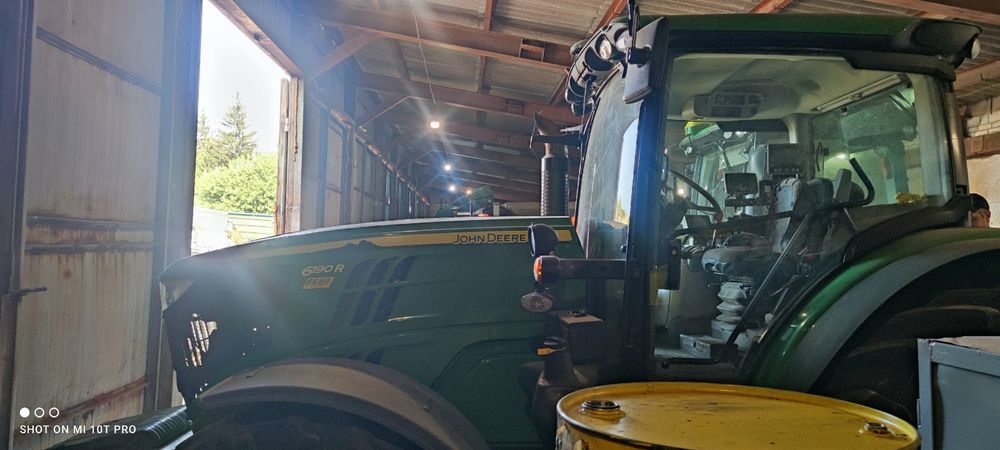 John Deere 6195r