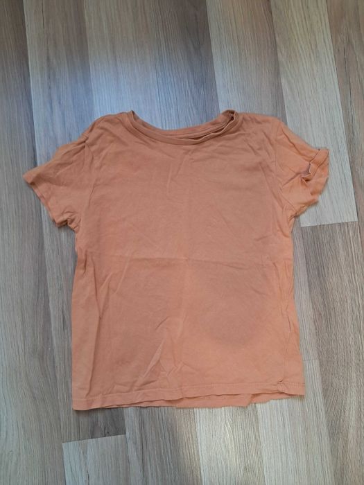 T-shirt sinsay 122