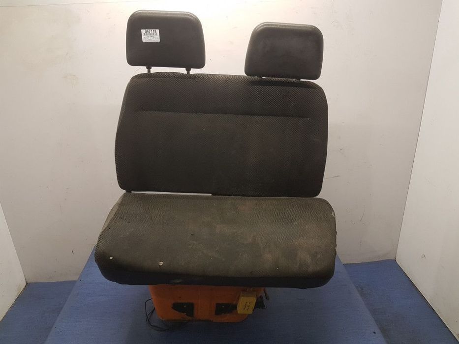 MERCEDES BENZ T1 KACZKA 207 D FOTEL PASAŻERA