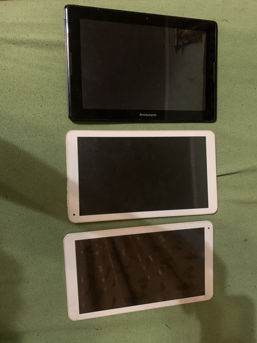 Планшети неробочі на запчастини