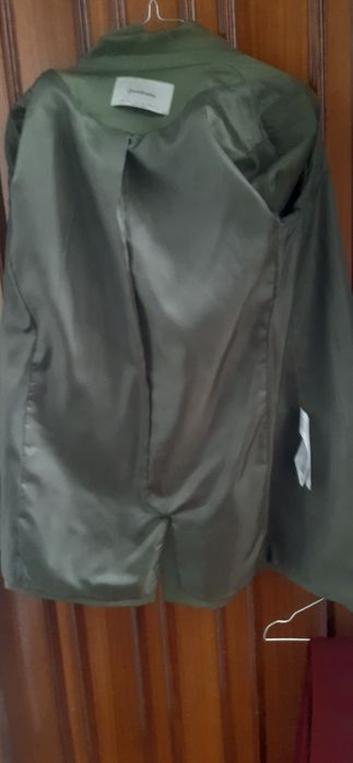 Blazer verde stradivarius