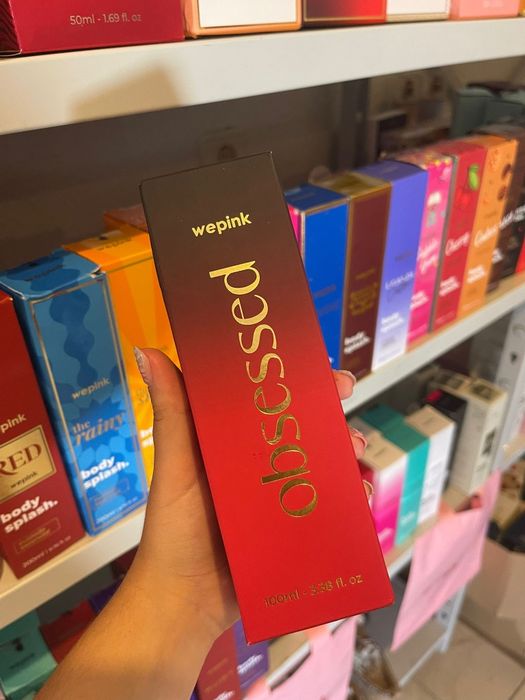 Perfumes wepink virginia Fonseca