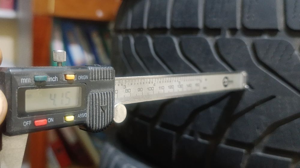 Зимняя резина Lassa  225/45 R19