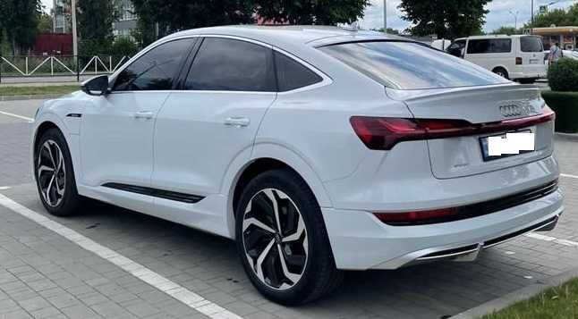 Audi e-tron 2020 модель 2021 р Запас ходу 400