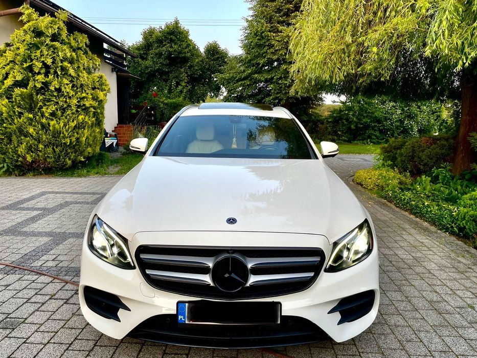 Mercedes-Benz Klasa E 450AMG Bezwypadkowe Kombi z charakterem  4Matic
