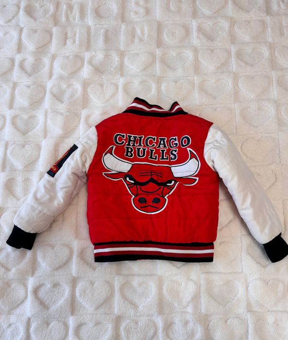 Продам бомбер для мальчика