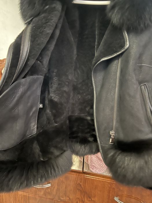 Продаю дубленку  новая