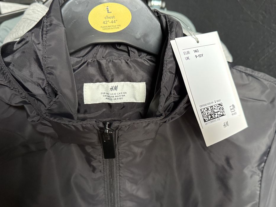 Нова куртка H&M 10-11р 140-146 см
