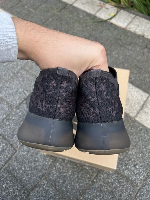 Adidas Yeezy Boost 380 Onyx sneakersy czarne buty 41 1/3