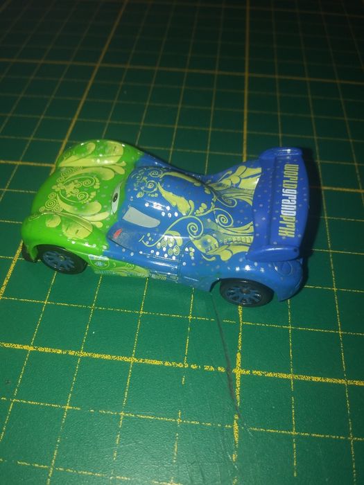 Zabawki samochody McQueen do kolekcji