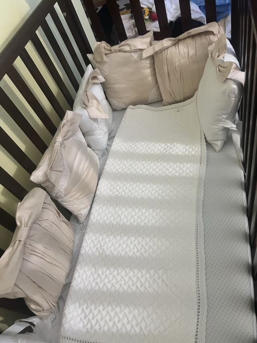 Дитяче ліжко Верес+комод верес+ матрац+ подушечки в ліжечки.