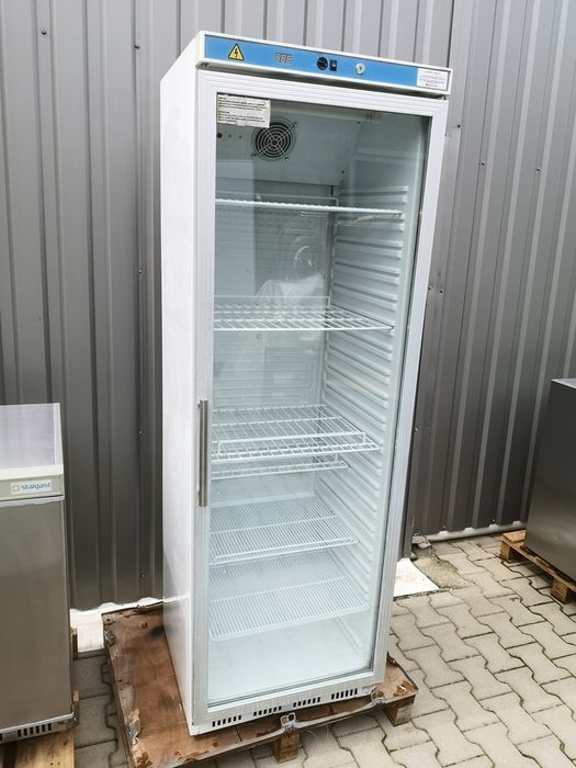 Lodówki i zamrażarki  różne modele.