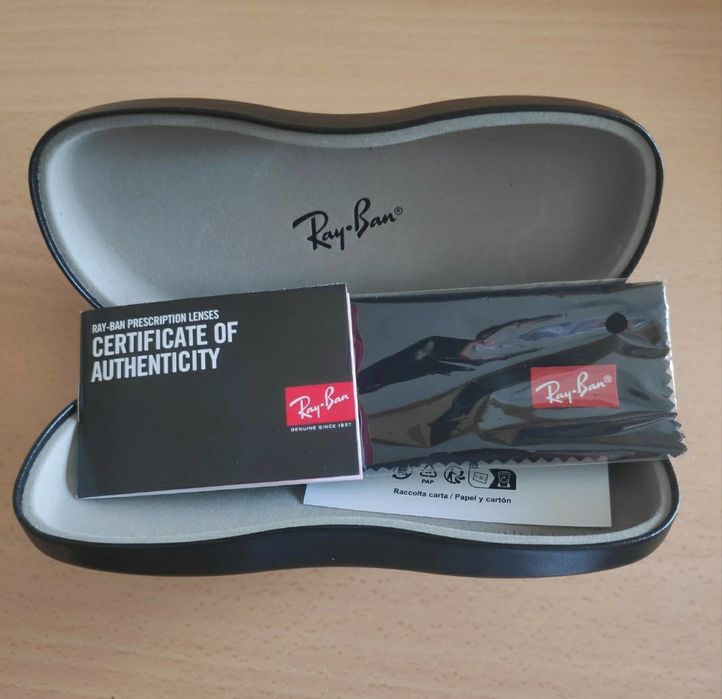 Caixa de óculos Ray.Ban