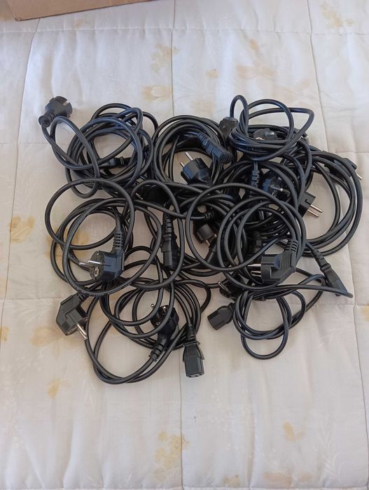 Various Computer Cables64553239256706120