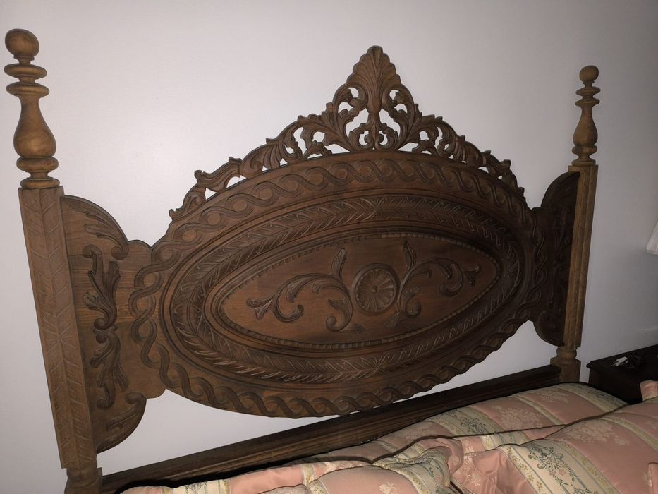 Quarto completo estilo vintage em madeira maçiça