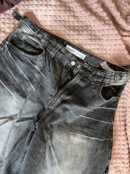 Джинси жіночі Bershka