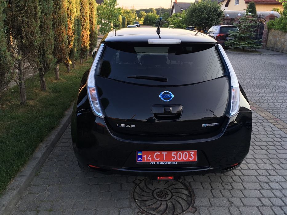 Nissan leaf, нісан ліф, електромобіль, електрокар, 24 кВт
