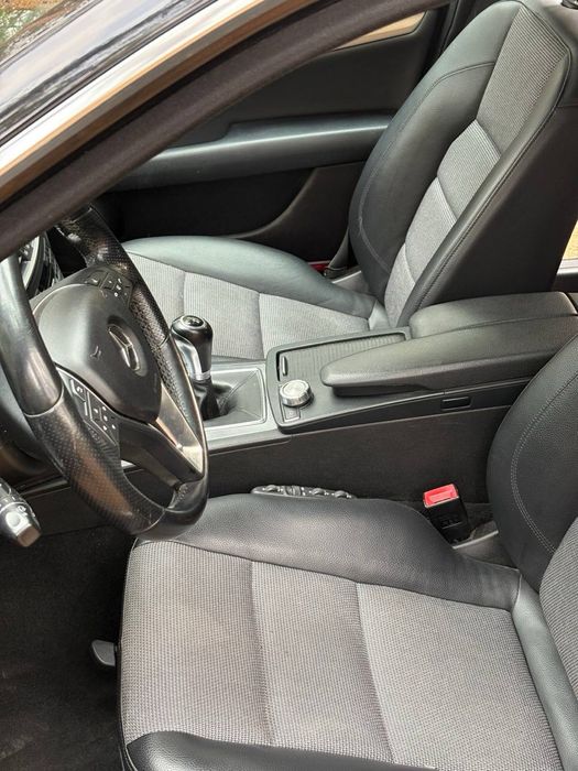 Mercedes-Benz C200, 2011