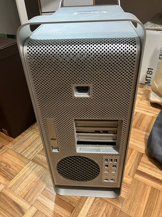 Torre Apple Mac Pro (A1186)
