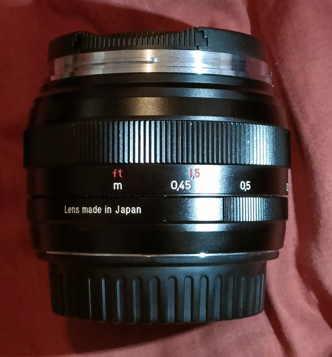 Carl Zeiss planar 50mm 1.4 canon EF