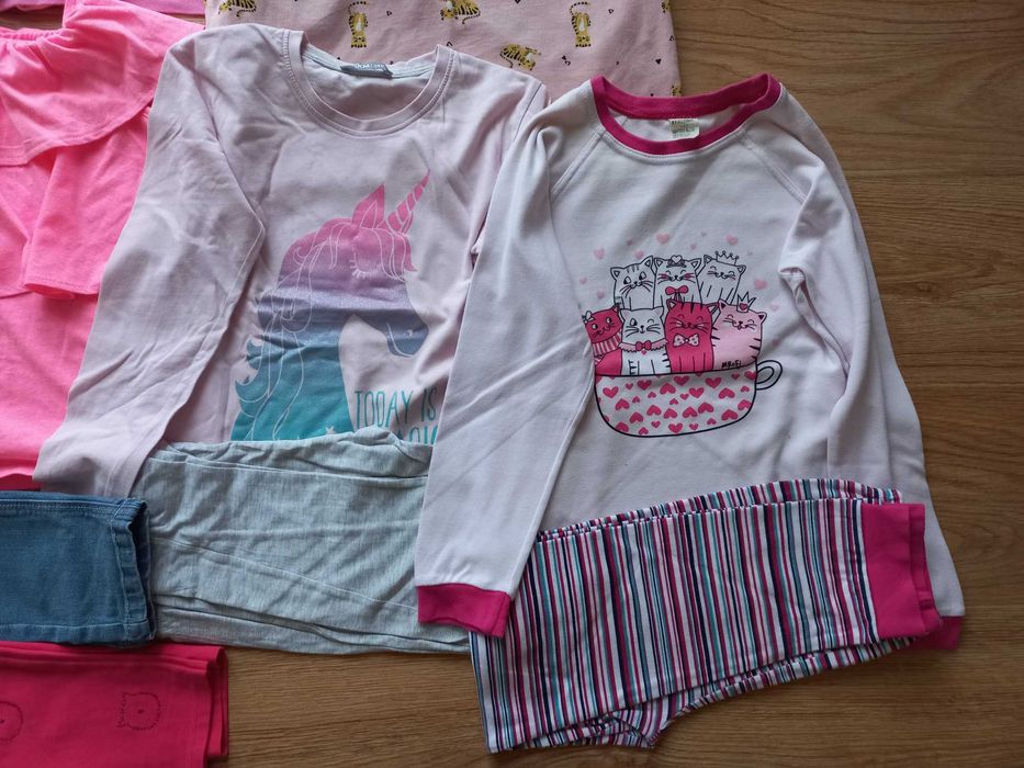 Zestaw ubrań dla dziewczynki 140