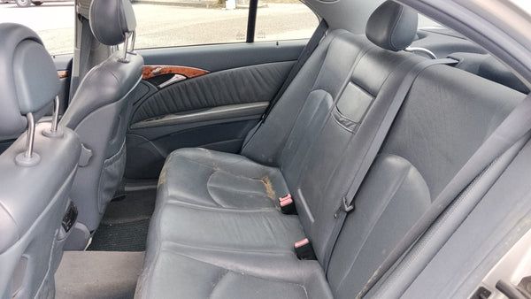 Mercedes-Benz E 270 W211 AMG (painel fotovoltaico panorâmico)