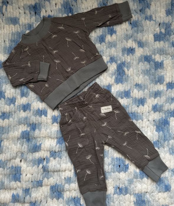 Мусліновий дитячий костюм