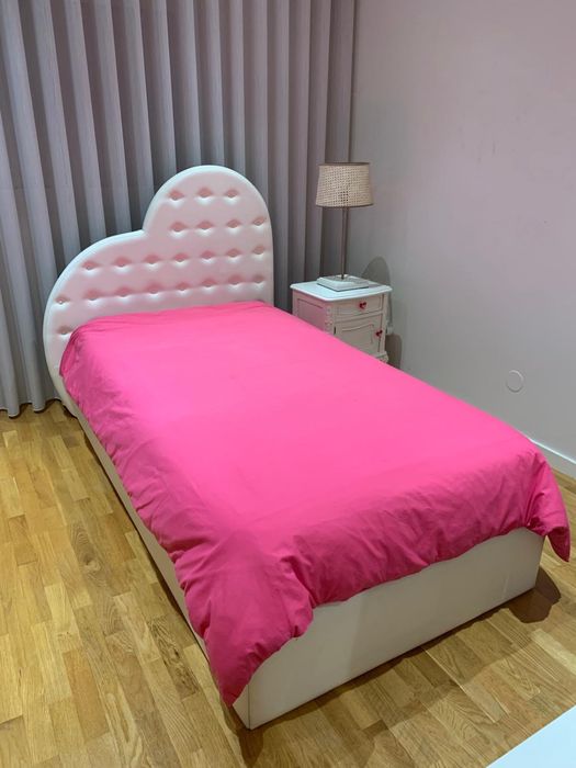 Cama de Solteiro com Arrumação + Colchão