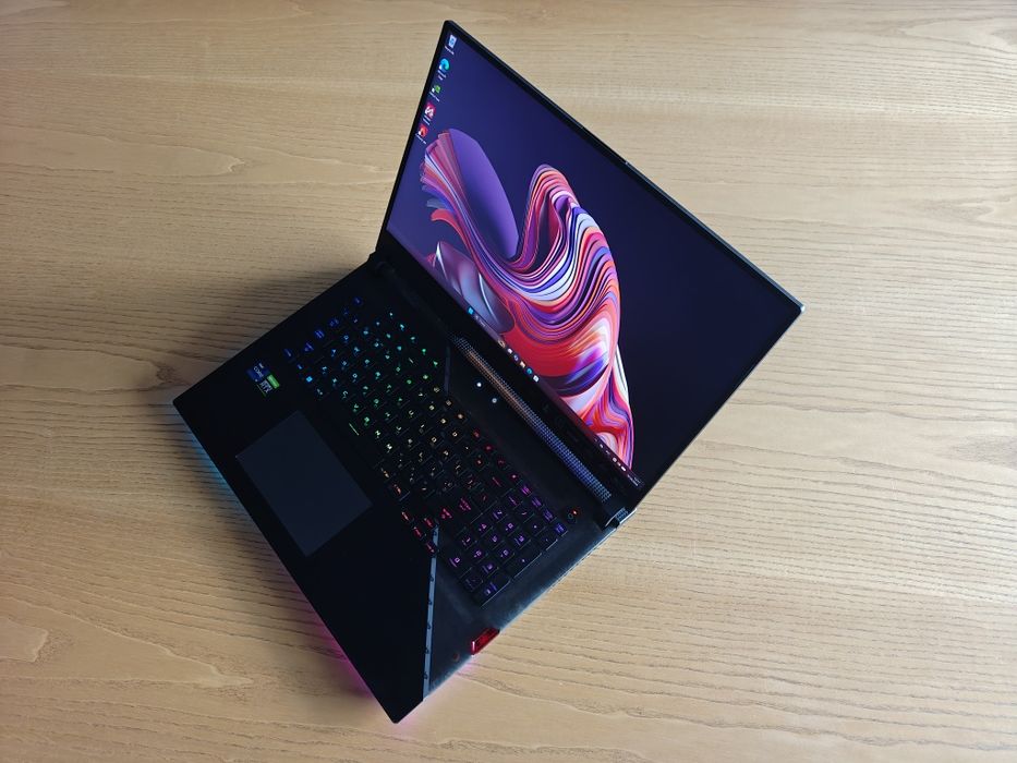 ASUS ROG Strix Scar 17 G733ZW 64Gb DDR5 2Tb SSD NVME
