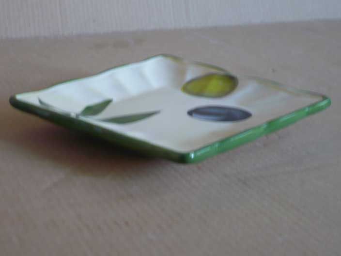 Small dish for olives64586298134017121