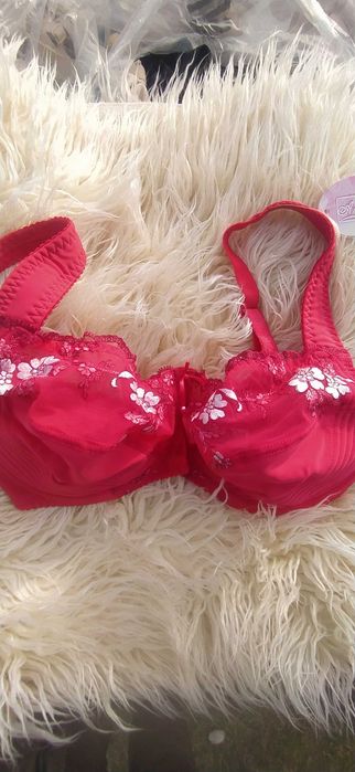 Stanik z ramiączkami odciążającymi 90g