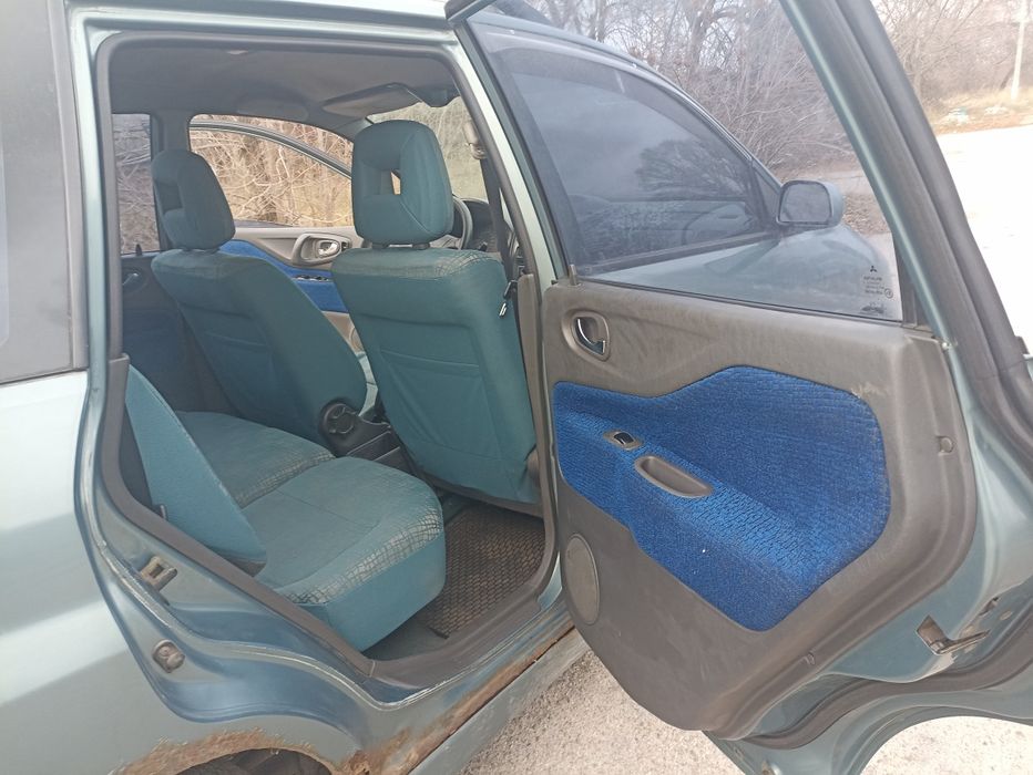 Продам Мітсубісі Спейс Стар 1,6 бензин, 2002 року тільки з переоформле