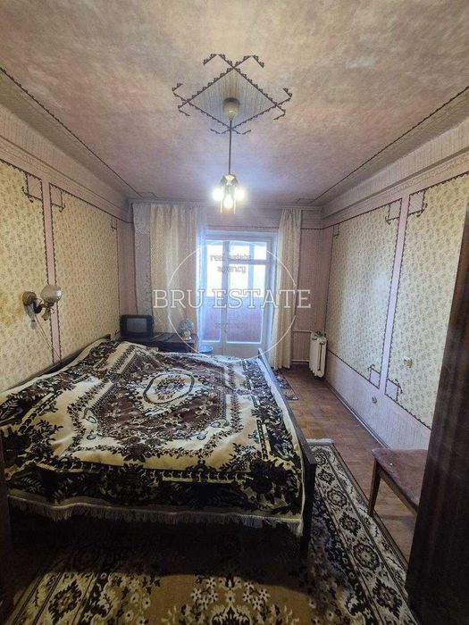 Продам велику 3к квартиру на середньому поверсі поряд Дніпро Миколайчука 13 Березняки Русанівка Лівобережна Дарниця Позняки