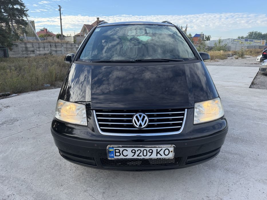 Volkswagen sharan 7 місць 1.8 бензин