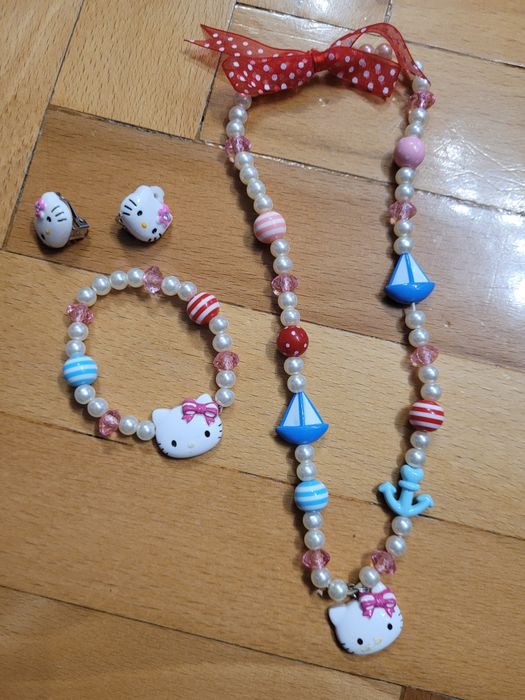 Komplet biżuterii Hello Kitty