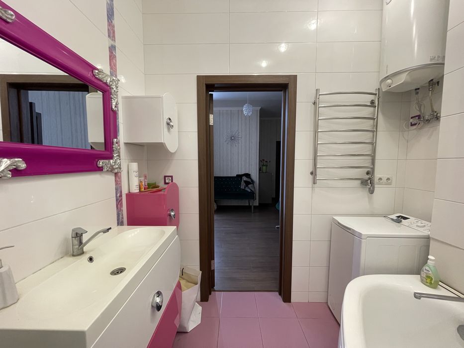 3-кімнатна, Центр, Печерськ, метро Печерська, вул. Коновальця 36-Е