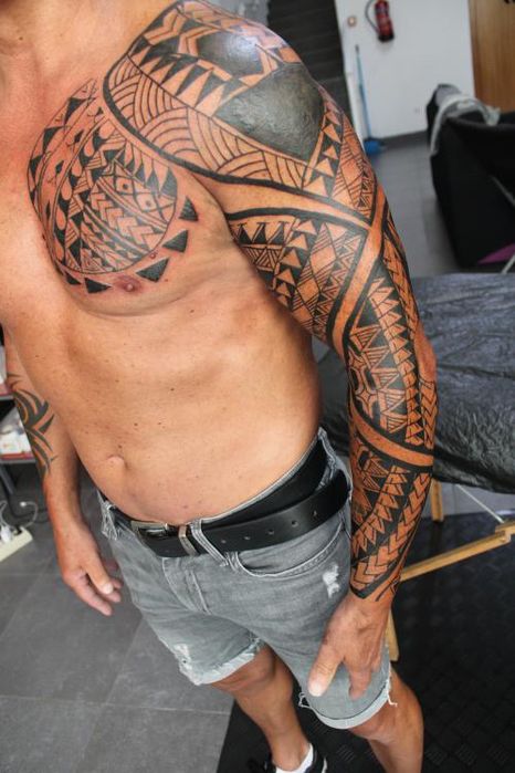 Tatuador em Valadares, gaia