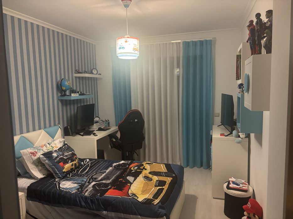 Quarto menino completo