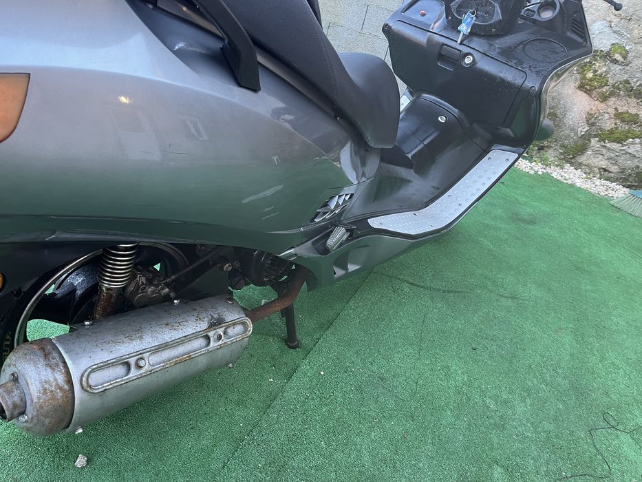 Moto jonway 125 scoter