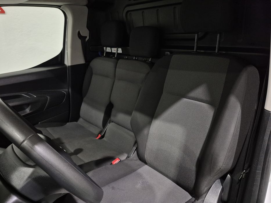 Citroen Berlingo - 110.000KM - 2021 | GARANTIA | NACIONAL - 3 LUG