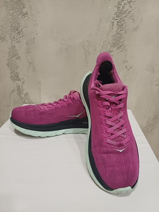 Кросівки Hoka profly