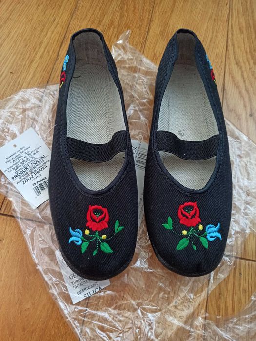 NOWE Kapcie/tenisówki dziewczęce r. 35