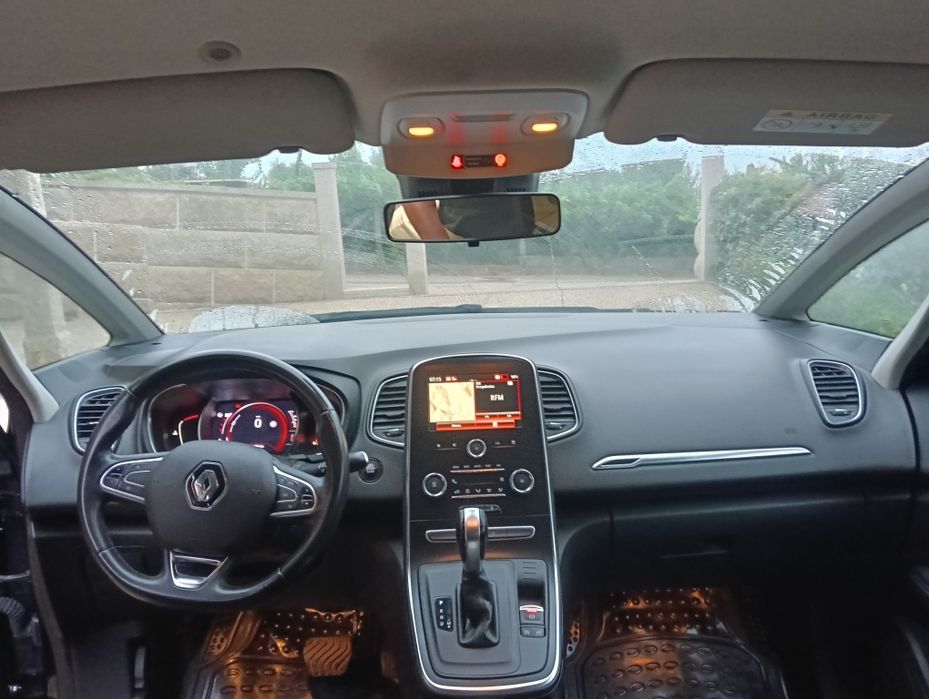 Renault grand senic