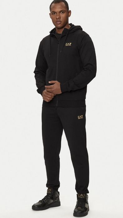 Костюм Armani  EA7 новий оригінал, L