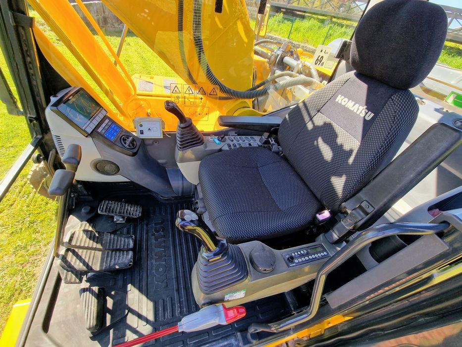 Escavadora komatsu pc 210