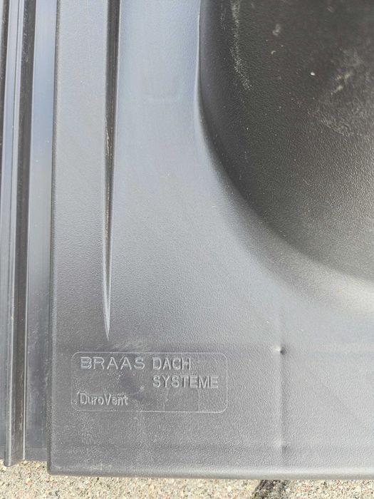 Dachówki przejściowe DUROVENT firmy Braas